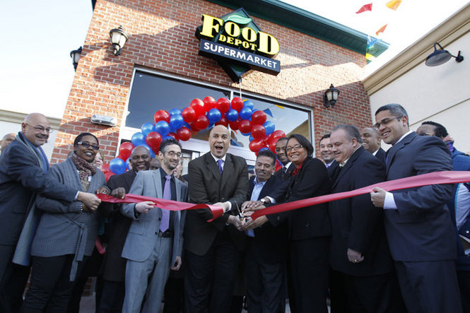 Food Depot Ribbon Cutting